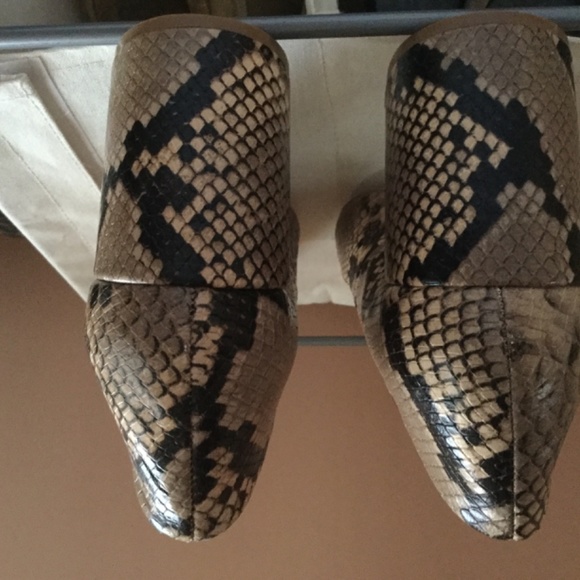 Zara Python Pointed Toe Pumps NEW never worn - Picture 6 of 6